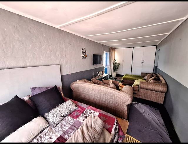 2 BEDROOM HOUSE FOR SALE IN VANDERBIJLPARK SE 1